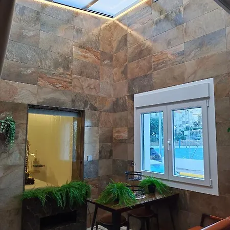 Lebana Plaza Julian Apartment