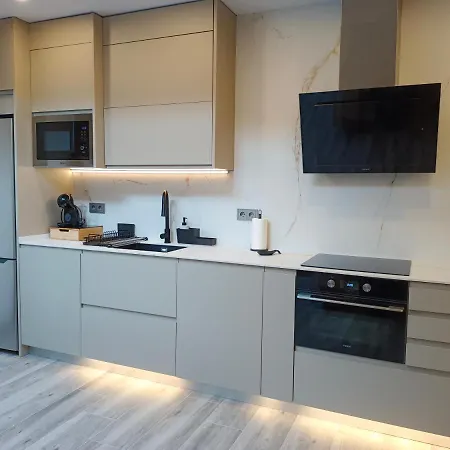 Lebana Plaza Julian Apartment Facinas